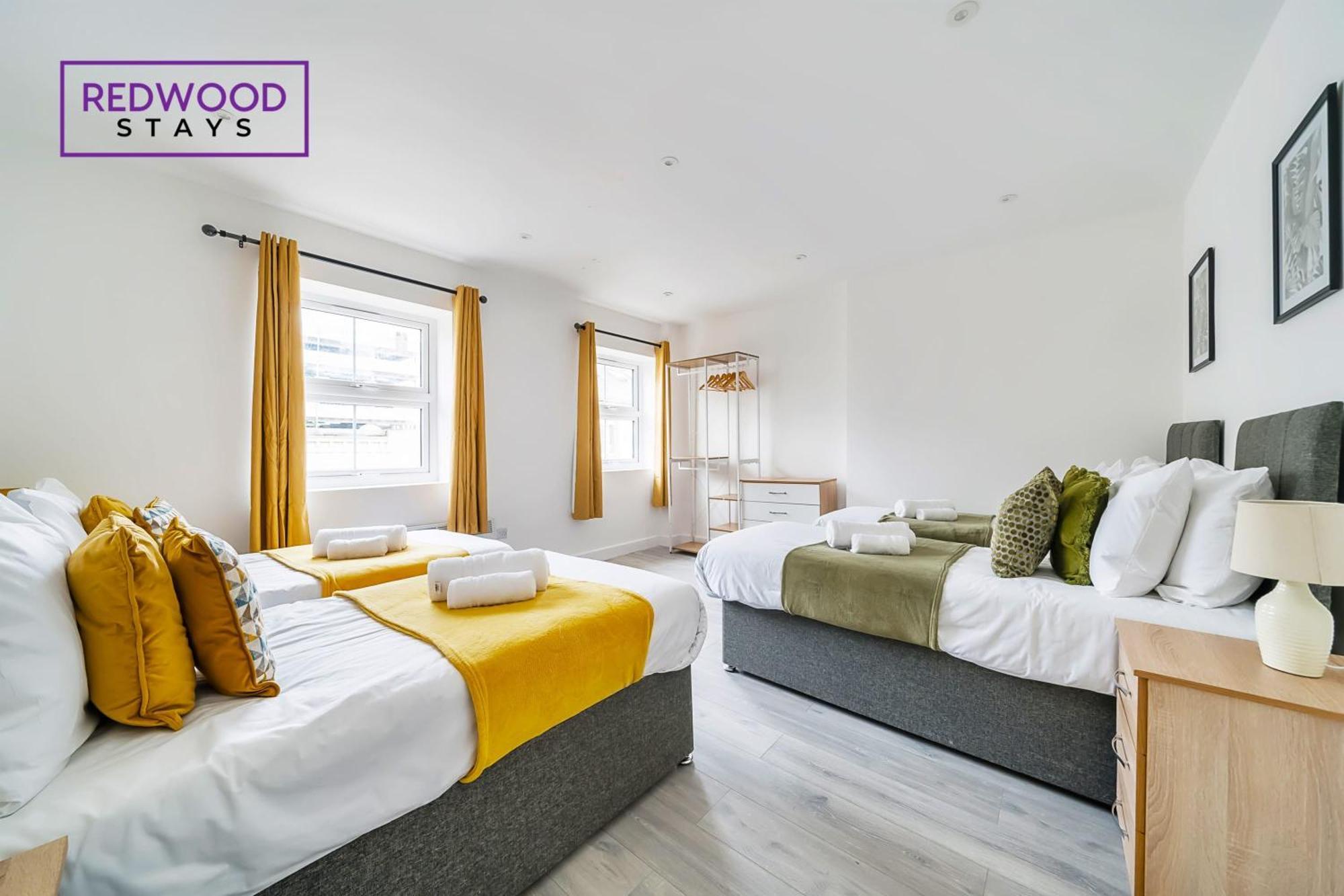 Brand New, 2 Bed 1 Bath, Modern Town Center Apartment, Free Wifi & Netflix By Redwood * Aldershot